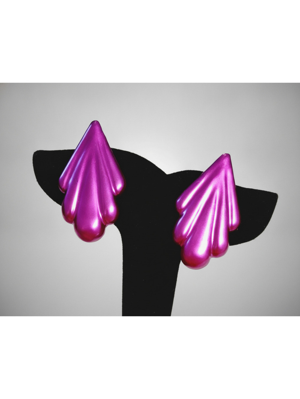 Vintage Metallic Purple Pierced Earrings Long Flame Kitschy Retro Jewelry bp-1